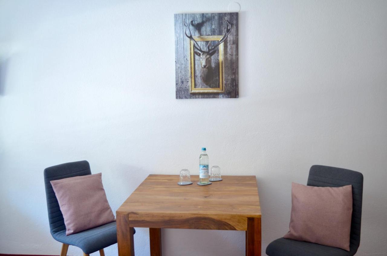Pension Und Ferienwohnung Frech มาร์คแชลเลนแบร์ก ภายนอก รูปภาพ