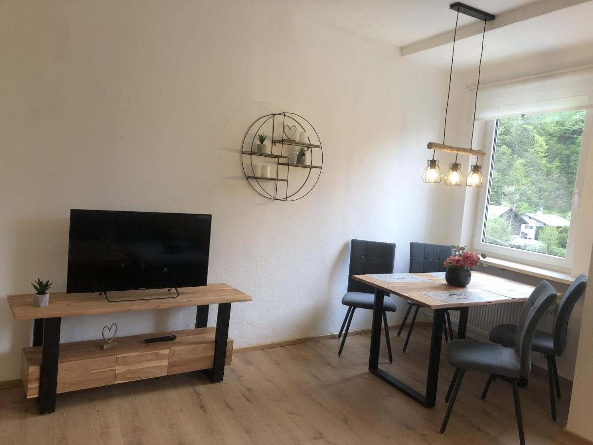 Pension Und Ferienwohnung Frech มาร์คแชลเลนแบร์ก ภายนอก รูปภาพ