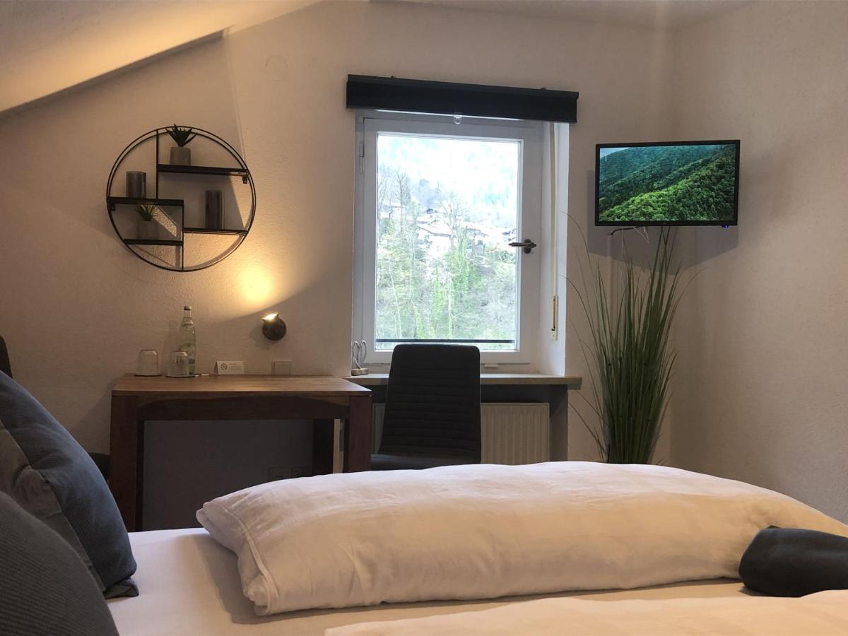 Pension Und Ferienwohnung Frech มาร์คแชลเลนแบร์ก ภายนอก รูปภาพ